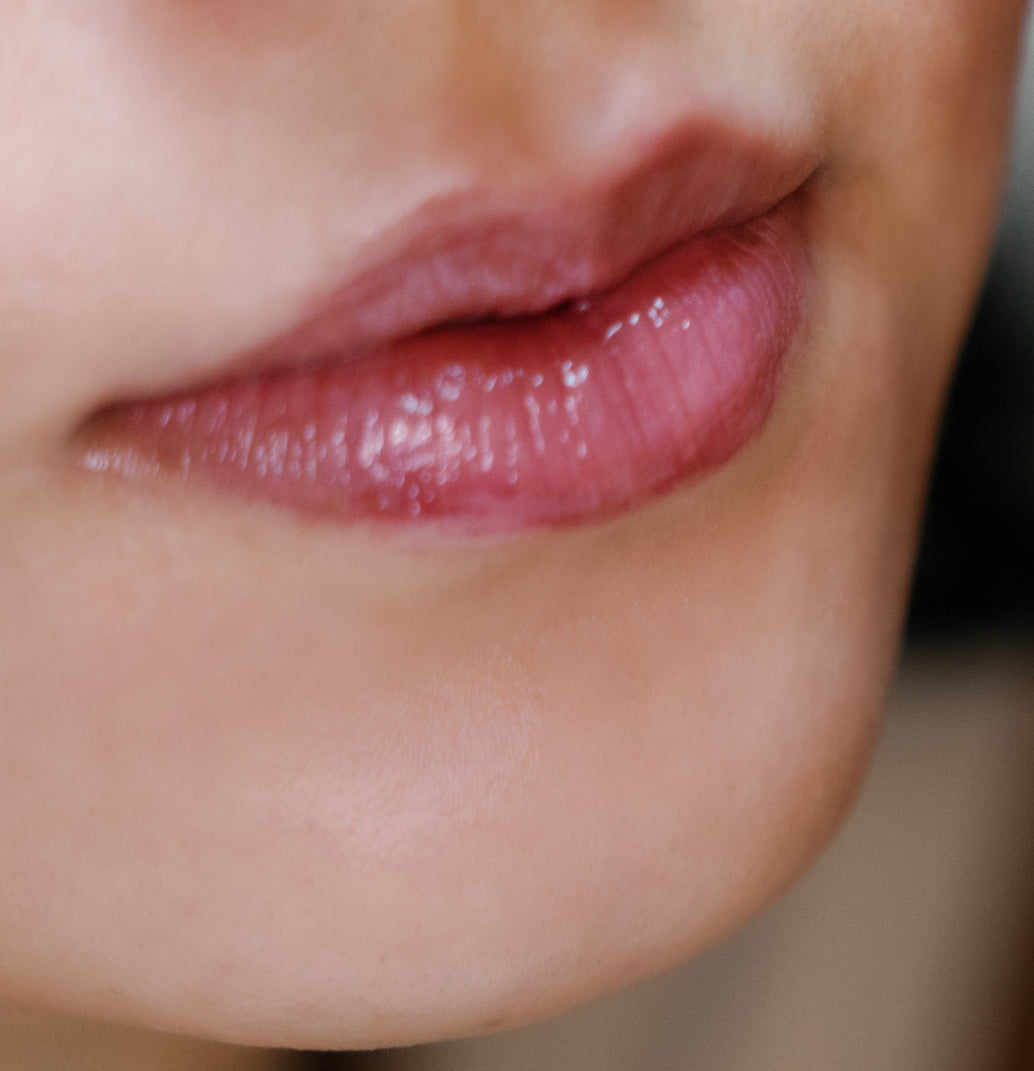 Tinted lip hydrator- Alouletta