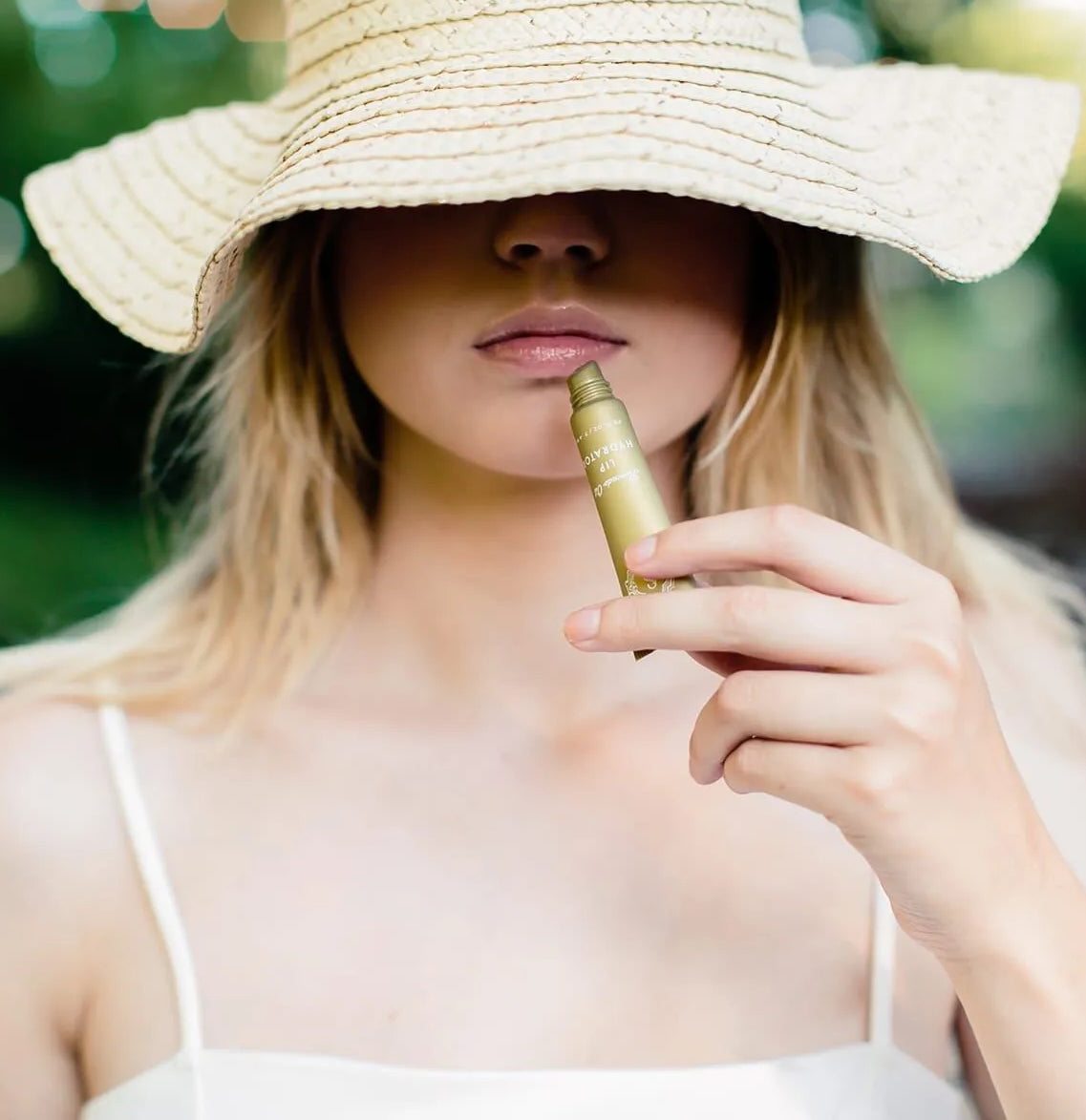 Avocado lip hydrator